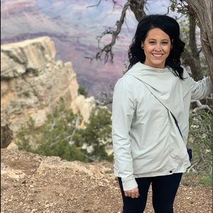 Meet your Posher, Jade